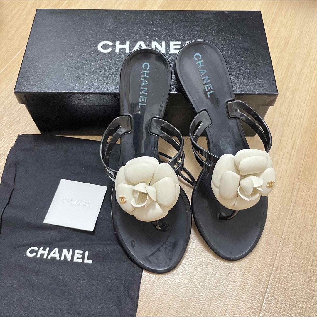 CHANEL - CHANEL カメリアビーチサンダル ラバーサンダル 38の通販 by