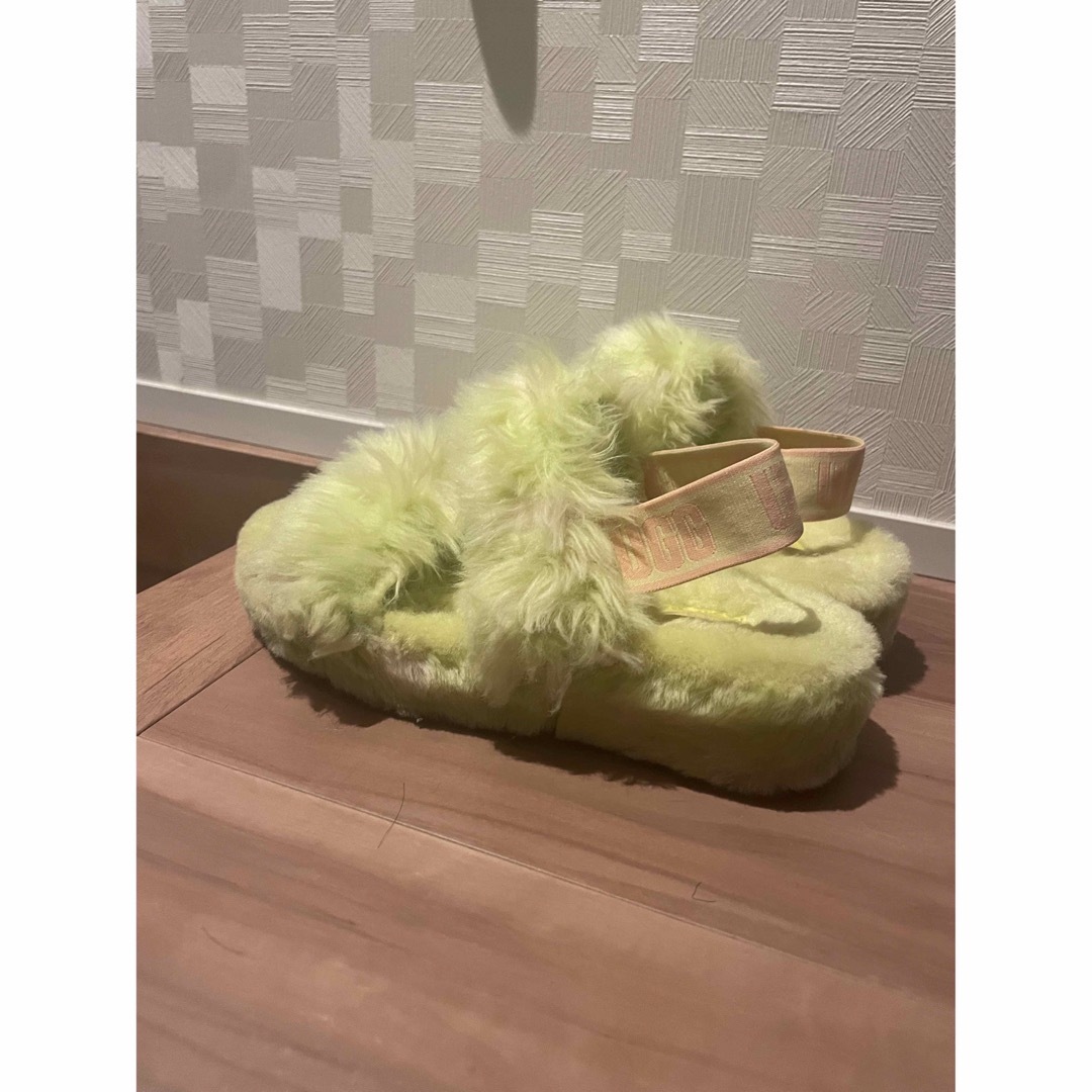 UGG サンダル