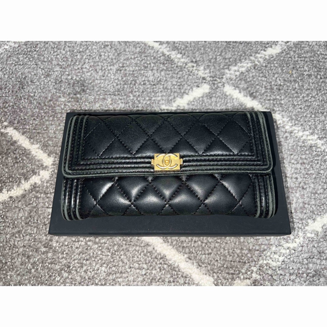 CHANEL(シャネル)のCHANEL ボーイシャネル　キャビアスキン　長財布 メンズのファッション小物(長財布)の商品写真