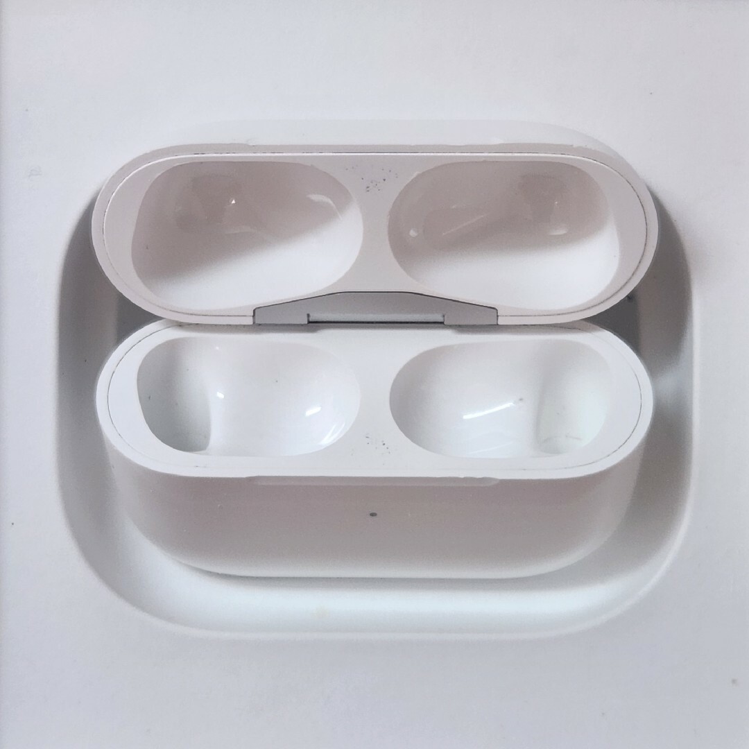 極美品 AirPods Pro 第1世代 充電ケース のみ 純正品