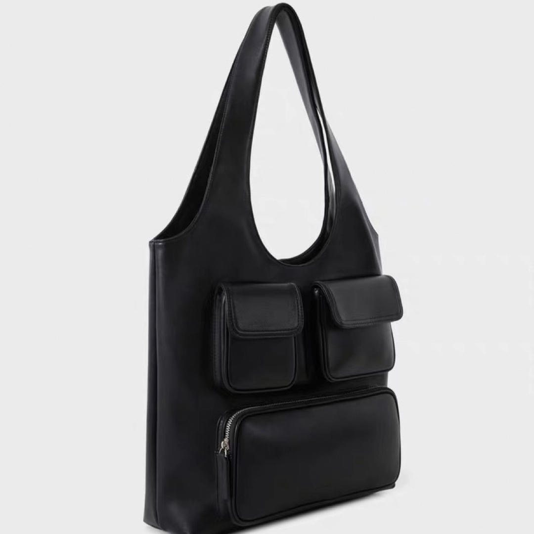 sacai - DirtySix マルチポケットレザーショルダーバッグ ⭐︎の sacai - DirtySix マルチポケットレザーショルダーバッグ ⭐︎の