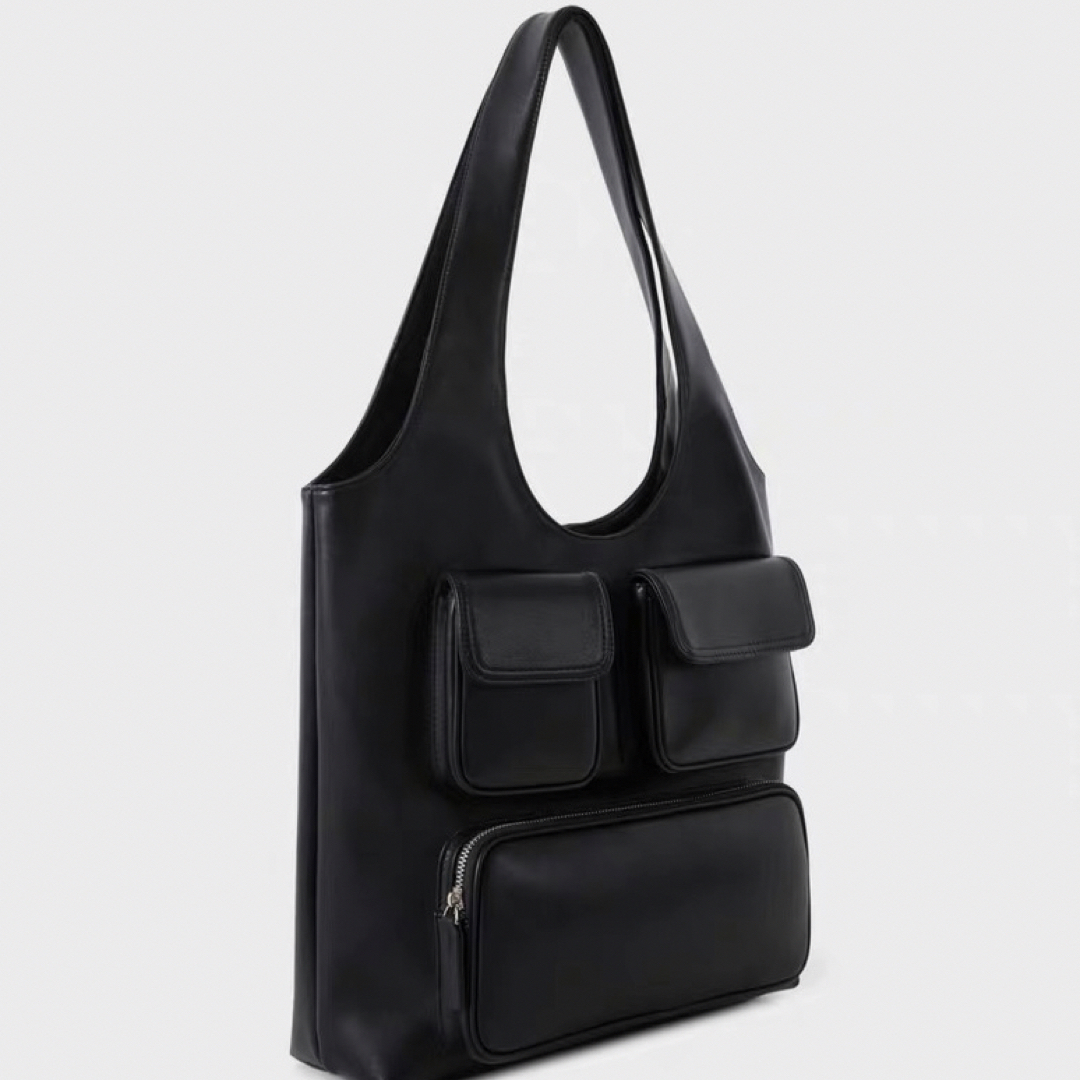 sacai(サカイ)のDirtySix マルチポケットレザーショルダーバッグ ⭐︎ メンズのバッグ(ショルダーバッグ)の商品写真