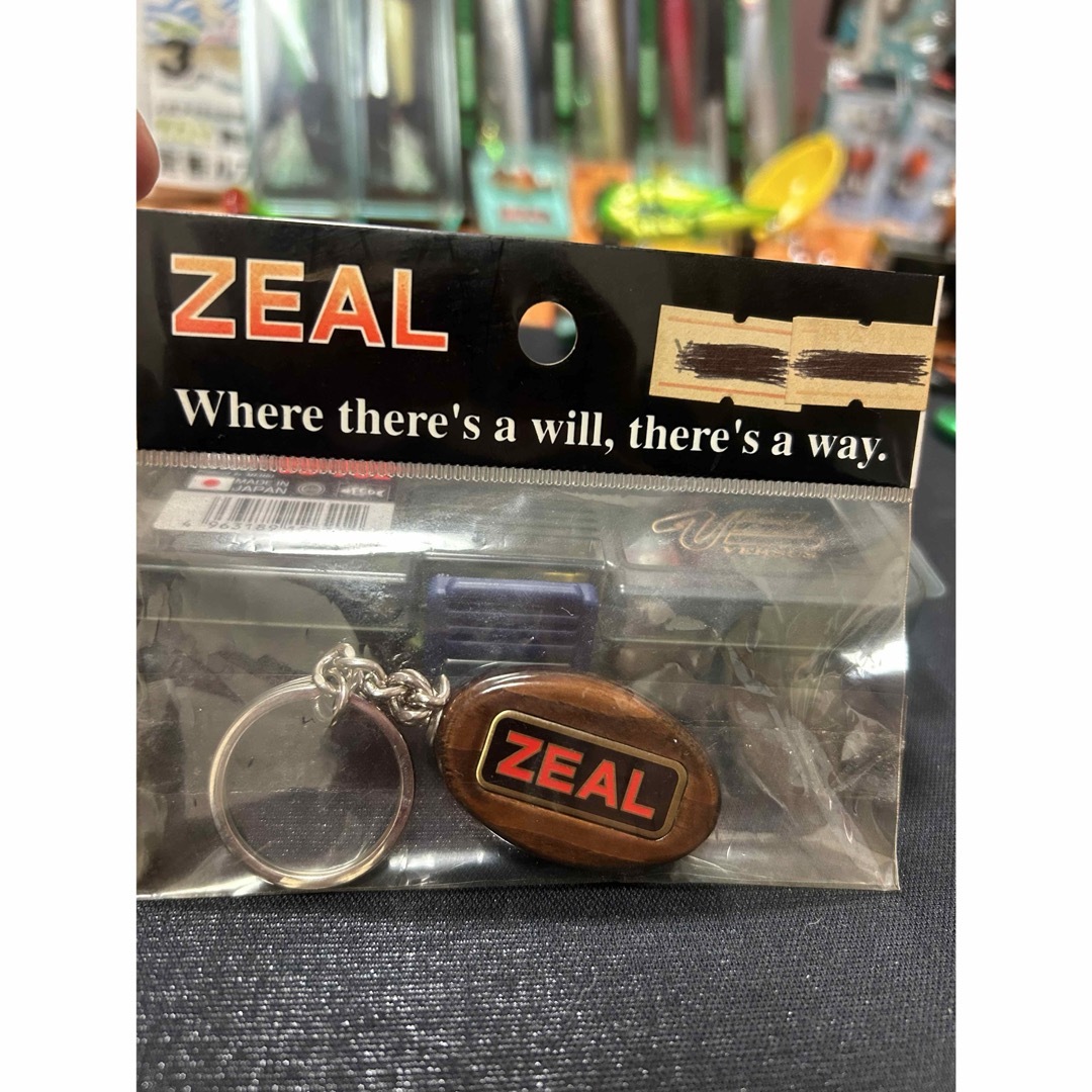 ZEAL  ズイール　ウッディキーホルダー