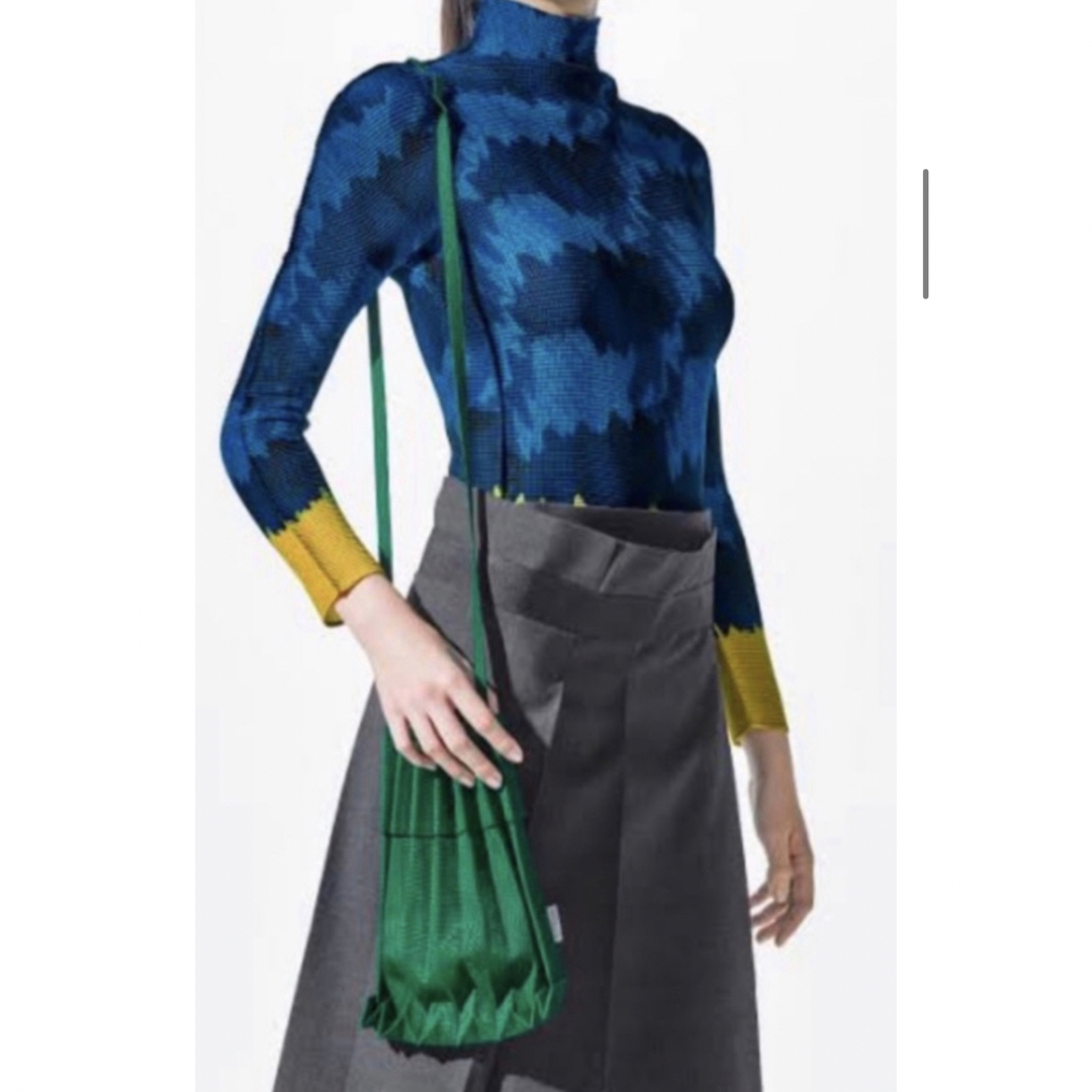 me Isseymiyake TRUNK PLEATS BAG