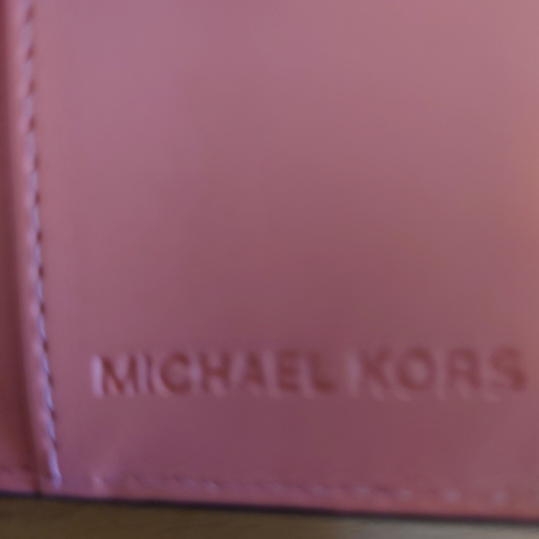 Michael Kors(マイケルコース)の極美品 新品未使用 Michel Kors キーケース ロゴ柄 キーホルダー レディースのファッション小物(キーホルダー)の商品写真