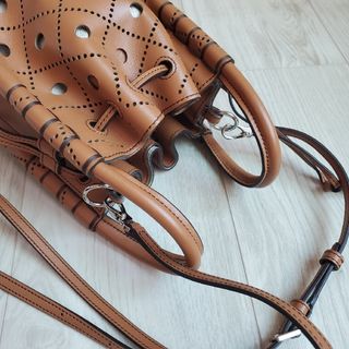 TOD'S - 新品同様《トッズ》マイクロ バケット ショルダーバッグ 2way