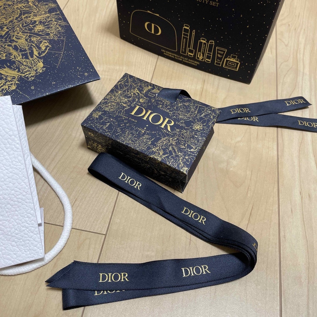 Dior(ディオール)の【送料無料匿名配送✨】ディオール ショッパーセット　ボックス付　Dior レディースのバッグ(ショップ袋)の商品写真