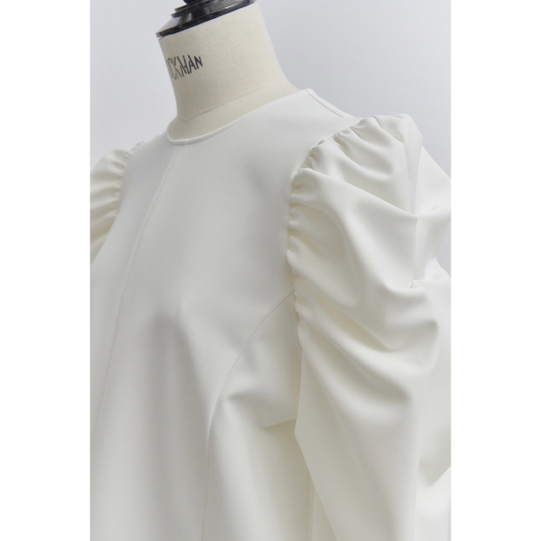 【新品タグ付き】yori タックショルダーブラウス 38