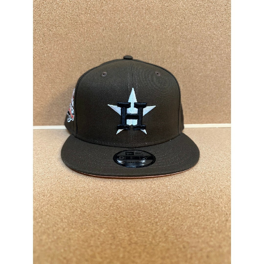 NEW ERA(ニューエラー)のニューエラ ヒューストンアストロズ 9fifty ブラウンカラー メンズの帽子(キャップ)の商品写真