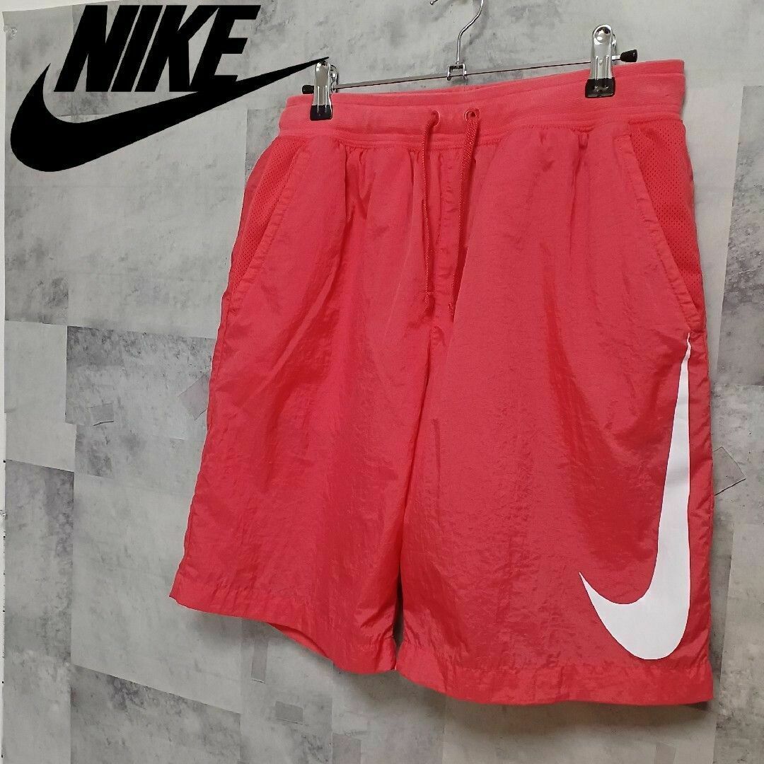 NIKE(ナイキ)のナイキ NIKE メンズハーフパンツ ショートパンツ M ライトレッド メッシュ メンズのパンツ(ショートパンツ)の商品写真