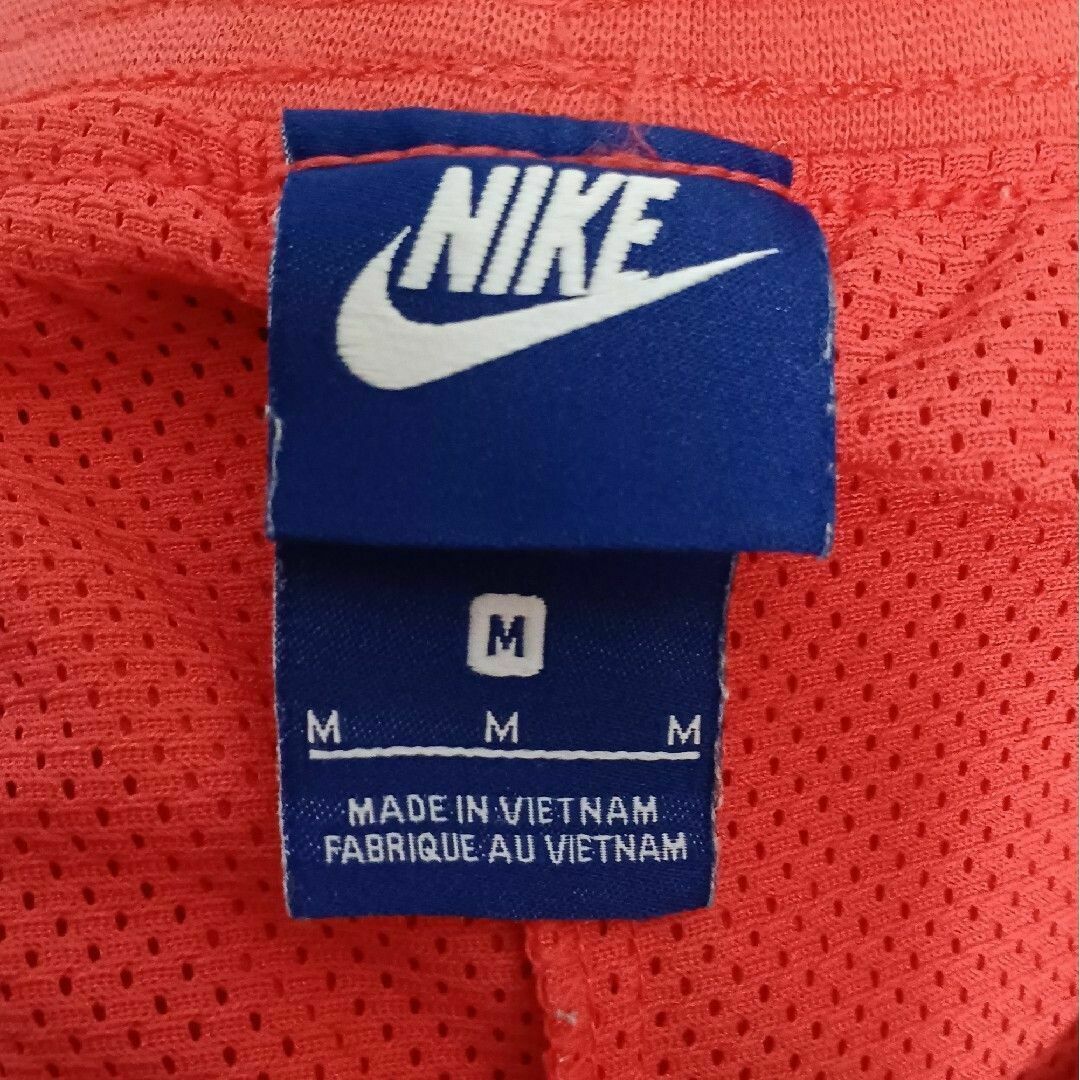 NIKE(ナイキ)のナイキ NIKE メンズハーフパンツ ショートパンツ M ライトレッド メッシュ メンズのパンツ(ショートパンツ)の商品写真