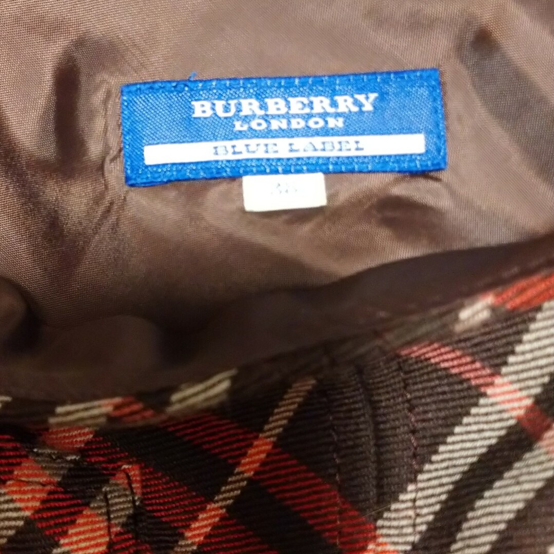BURBERRY BLUE LABEL(バーバリーブルーレーベル)のバーバリー・ブルーレーベル 膝丈スカート レディースのスカート(ひざ丈スカート)の商品写真