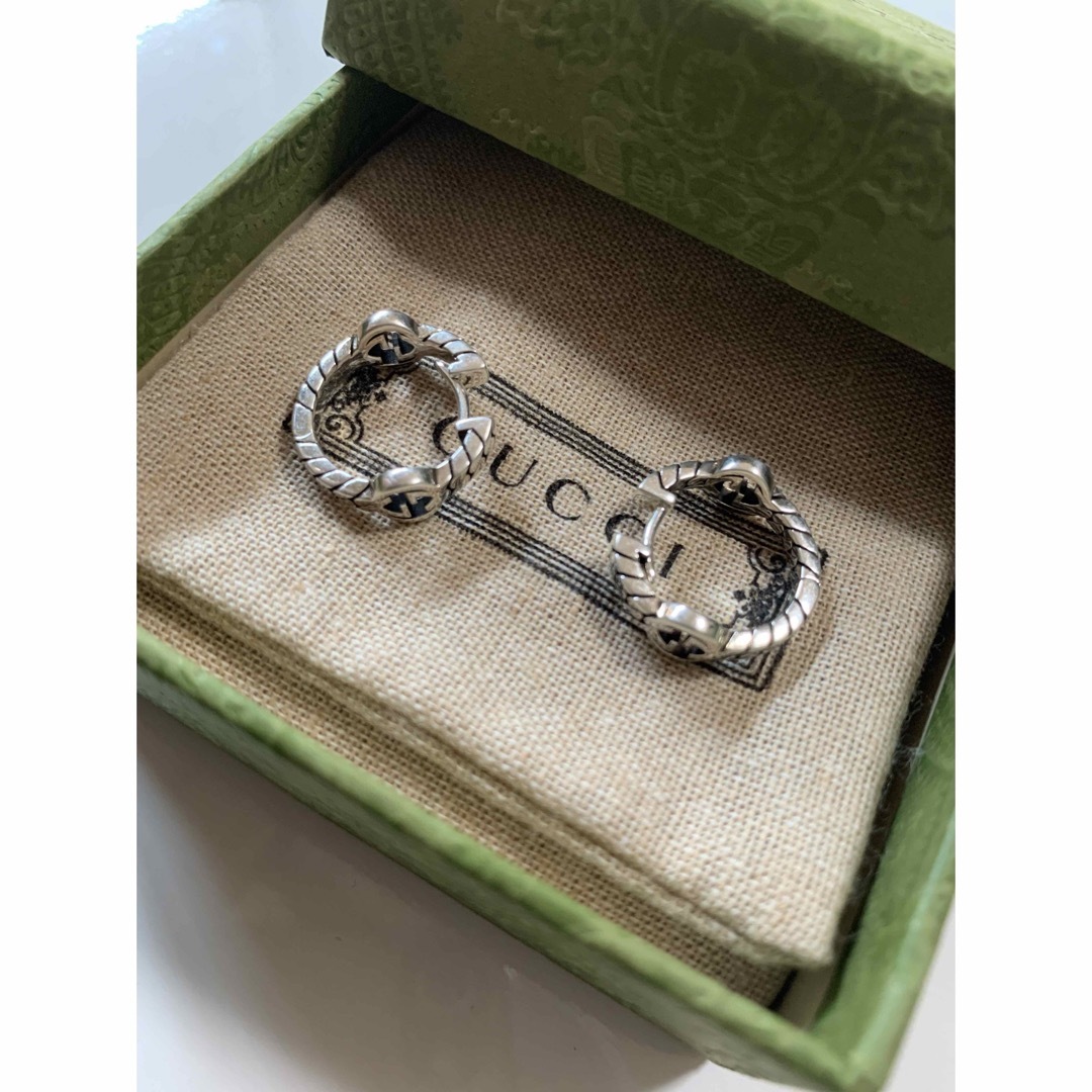 Gucci(グッチ)の※バラ売り可能【美品】GUCCI インターロッキングG フープピアス　両耳 メンズのアクセサリー(ピアス(両耳用))の商品写真