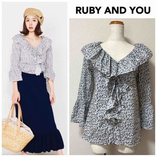 ルビー アンド ユー(RUBY AND YOU)のRUBY AND YOU  小花柄ラッフルブラウス フリル 綿100% amo(シャツ/ブラウス(長袖/七分))