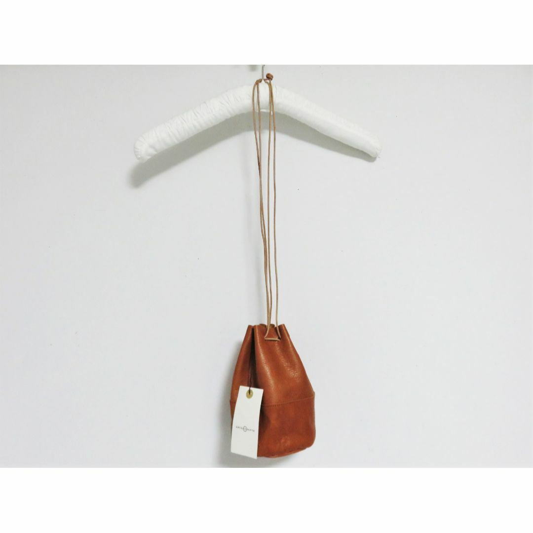 新品 ARTS \u0026 CRAFTS DRAW STRINGS POUCH S 馬革