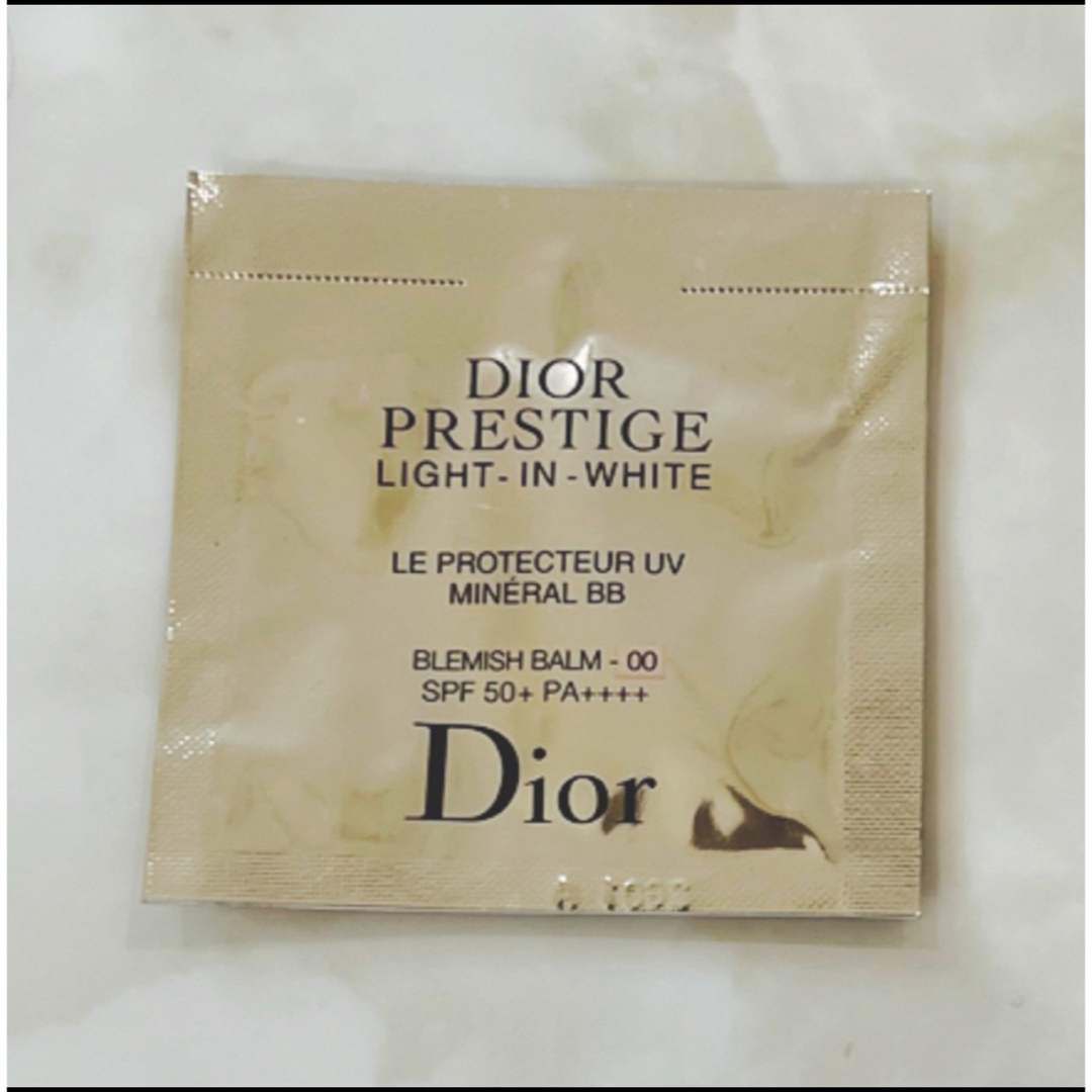 Christian Dior(クリスチャンディオール)のディオール　ミネラルBB  00  サンプル コスメ/美容のベースメイク/化粧品(BBクリーム)の商品写真