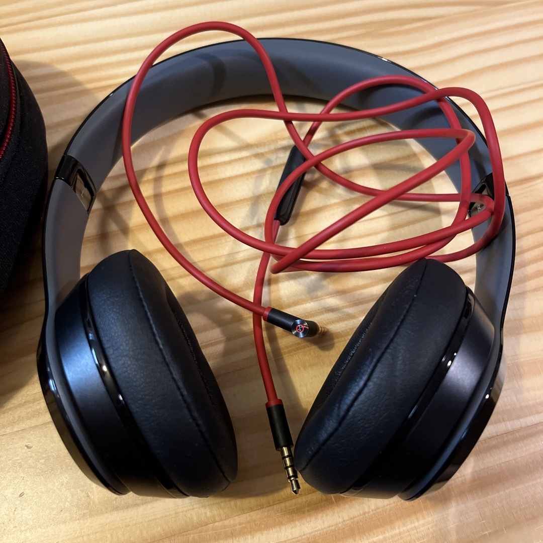 beats by dr dre ヘッドホンのサムネイル