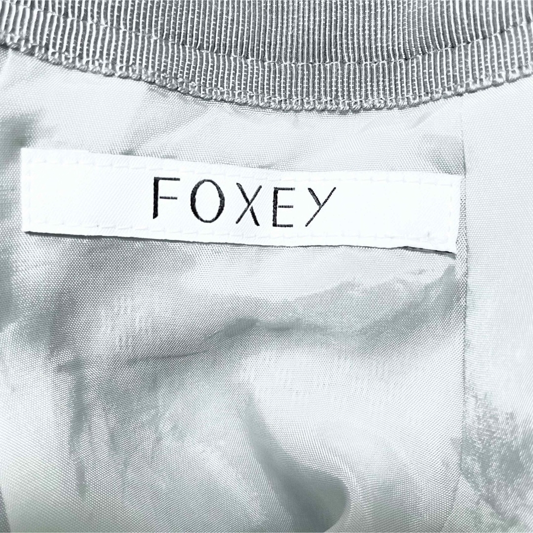 FOXEY - 土日限定価格‼️【美品】FOXEY フレア ブランドロゴプレート
