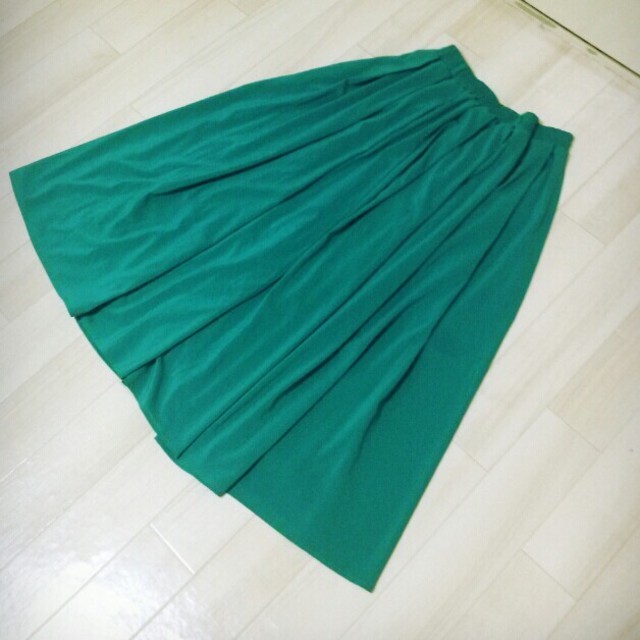 CINEMA CLUB(シネマクラブ)のエメラルドグリーン ♡ ロングスカート レディースのスカート(ロングスカート)の商品写真