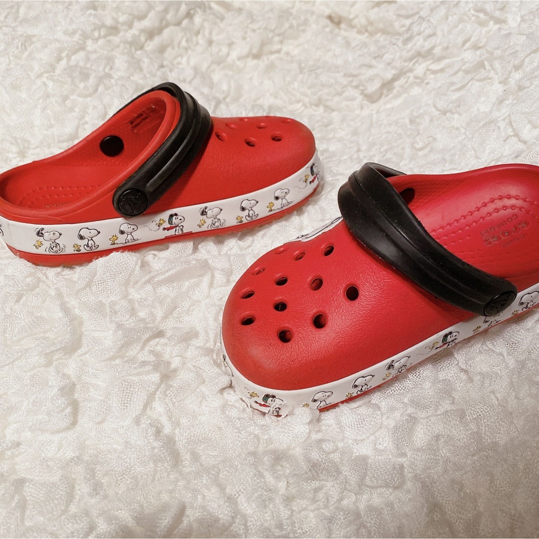 crocs(クロックス)のクロックス ベビー スヌーピー c7 キッズ/ベビー/マタニティのベビー靴/シューズ(~14cm)(サンダル)の商品写真