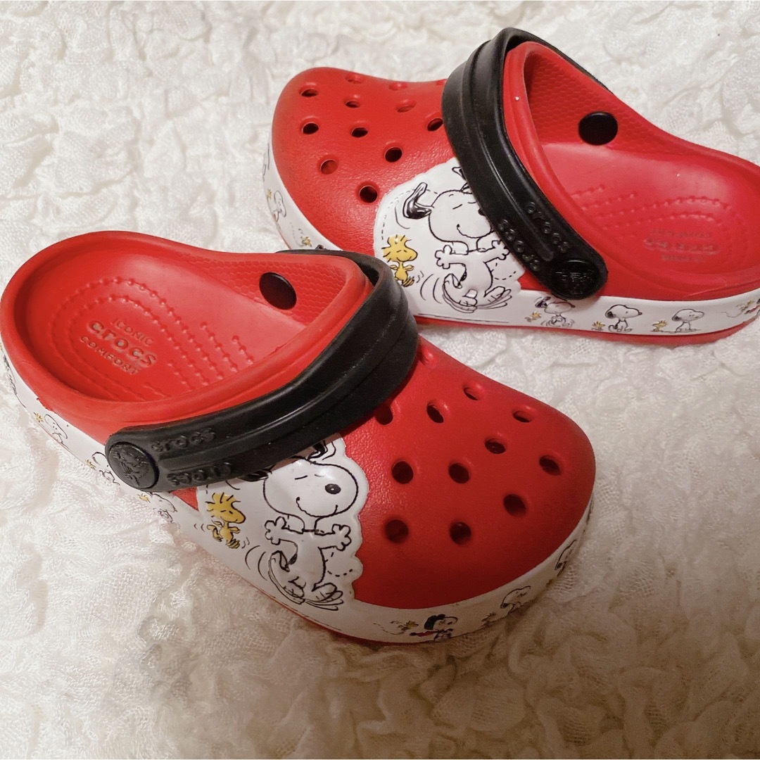 crocs(クロックス)のクロックス ベビー スヌーピー c7 キッズ/ベビー/マタニティのベビー靴/シューズ(~14cm)(サンダル)の商品写真