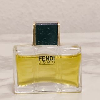 美品　FENDI UOMO ウォモ　5ml ミニ香水　香水 | フリマアプリ ラクマ