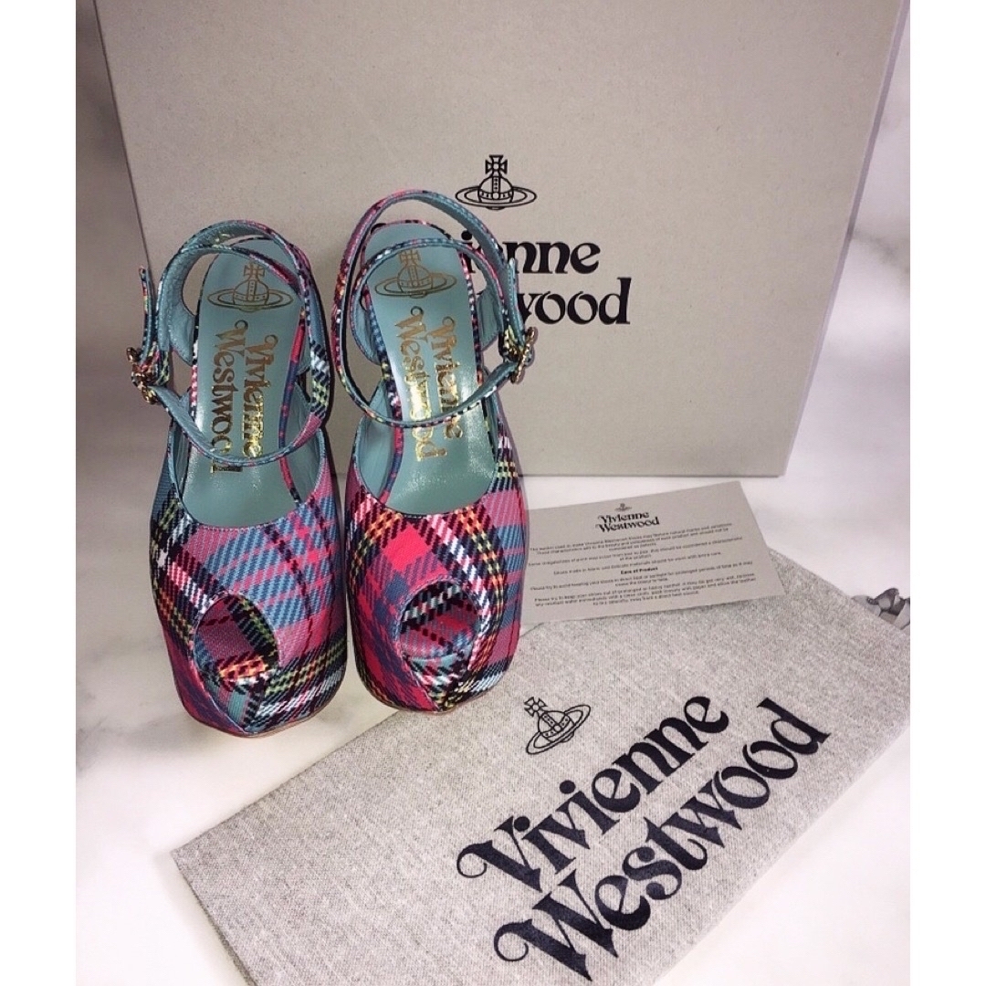 Vivienne Westwood(ヴィヴィアンウエストウッド)の新品未使用品‪♥ヴィヴィアンウエストウッド‪♥エレベーテッドヒールサンダル♥ レディースの靴/シューズ(サンダル)の商品写真