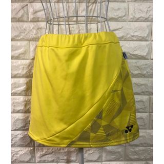 ヨネックス(YONEX)の美品　ヨネックス　スコート(ウェア)