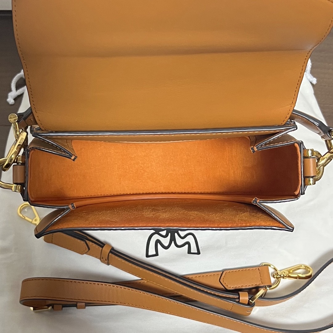 MCM(エムシーエム)のMCM ショルダーバッグ レディースのバッグ(ショルダーバッグ)の商品写真