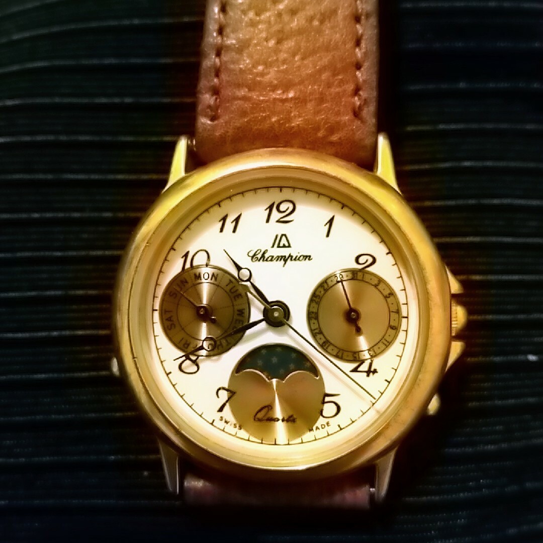 美品 スイス製 champion チャンピオン ムーンフェイズ 腕時計