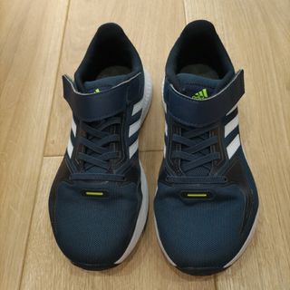 アディダス(adidas)のキッズ　シューズ　美品　アディダス　adidas　２２(スニーカー)