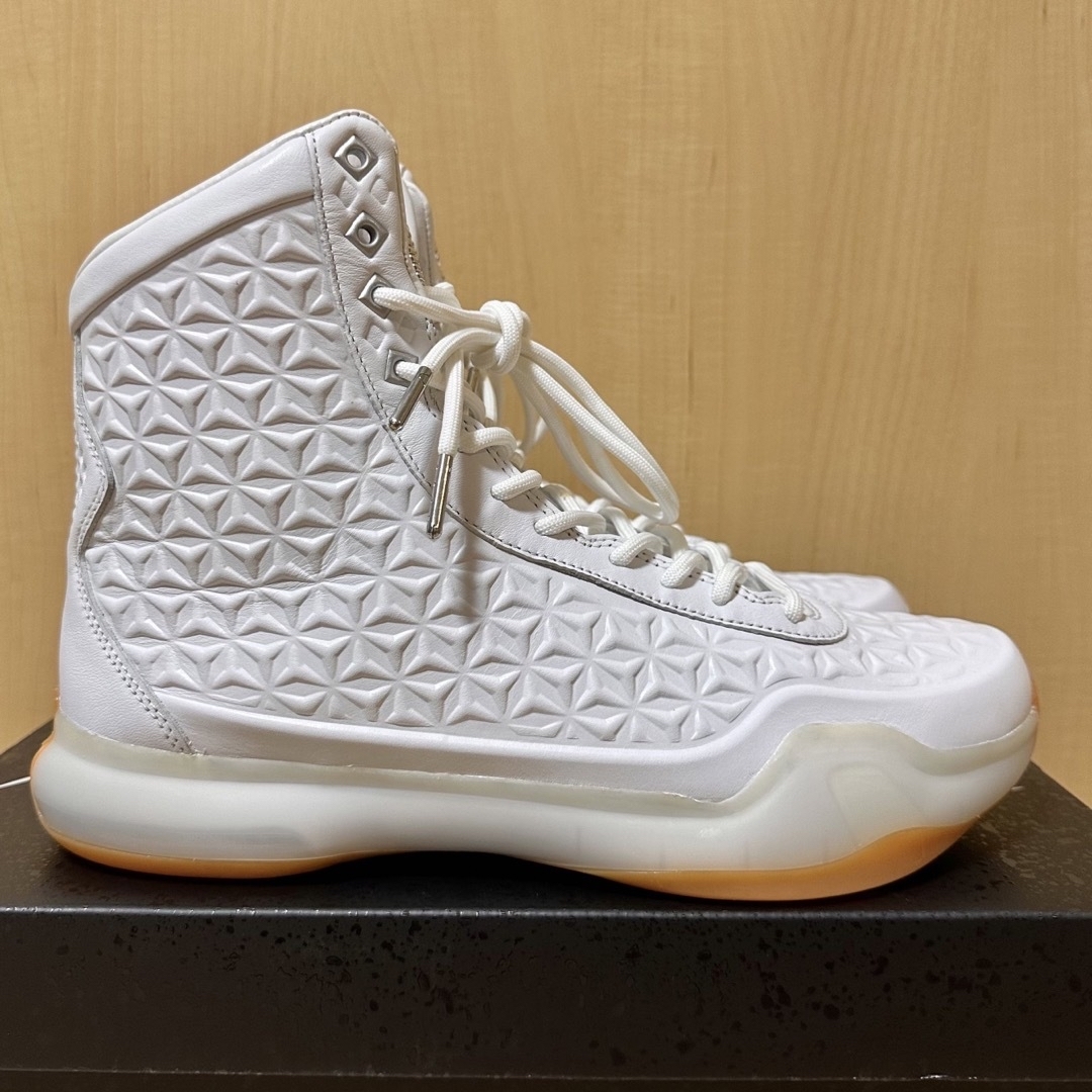 NIKE(ナイキ)のNIKE - KOBE 10 ELITE EXT QS " WHITE " メンズの靴/シューズ(スニーカー)の商品写真