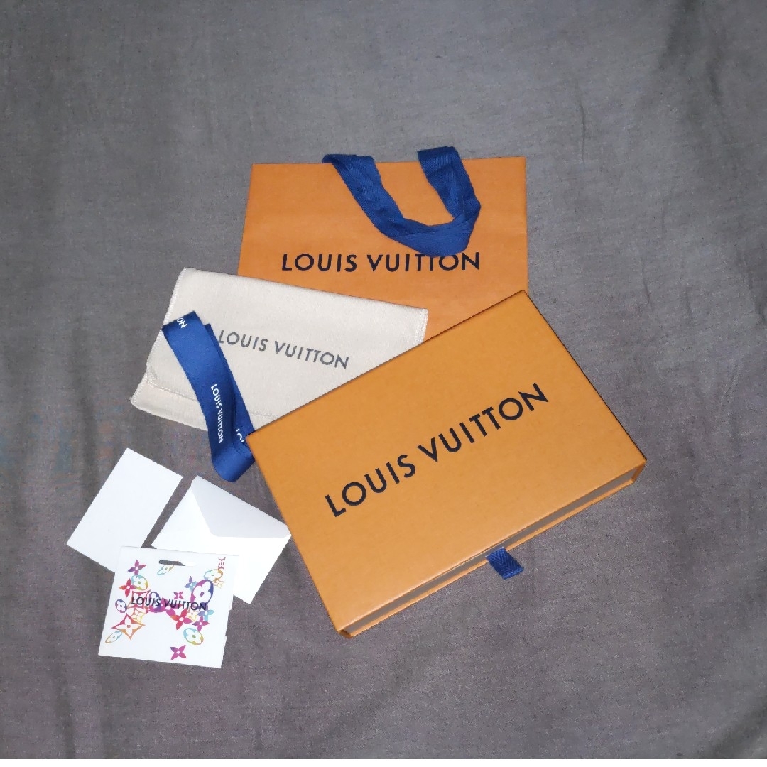 Louis vuitton ルイヴィトン　ショッパー　保存袋　リボン