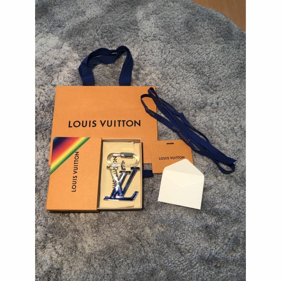 【新品】★激レア【Louis Vuitton】ビジュー サックLVプリズム