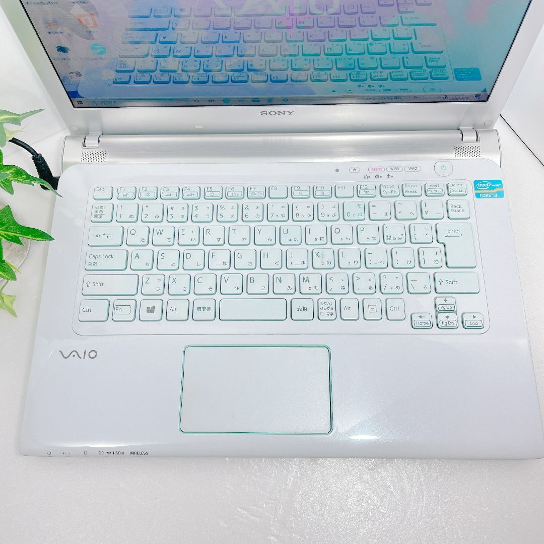 VAIO✨軽量コンパクト♡綺麗な白♡カメラ付きノートパソコン♡オフィス付き