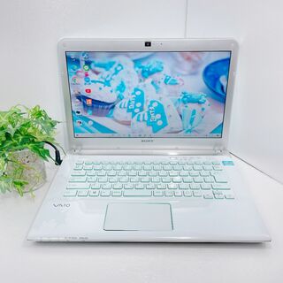 VAIO - VAIO✨軽量コンパクト♡綺麗な白♡カメラ付きノートパソコン ...