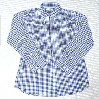 ユニクロ(UNIQLO)の美品お買得✨ギンガムチェック長袖シャツ　女性はオーバーサイズで着用もできる(シャツ/ブラウス(長袖/七分))