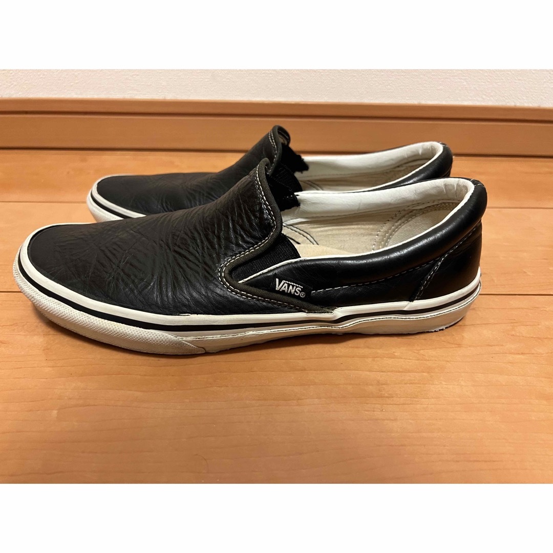 VANS(ヴァンズ)のVANS SLIPON スリッポン レザー 27.5cm メンズの靴/シューズ(スリッポン/モカシン)の商品写真