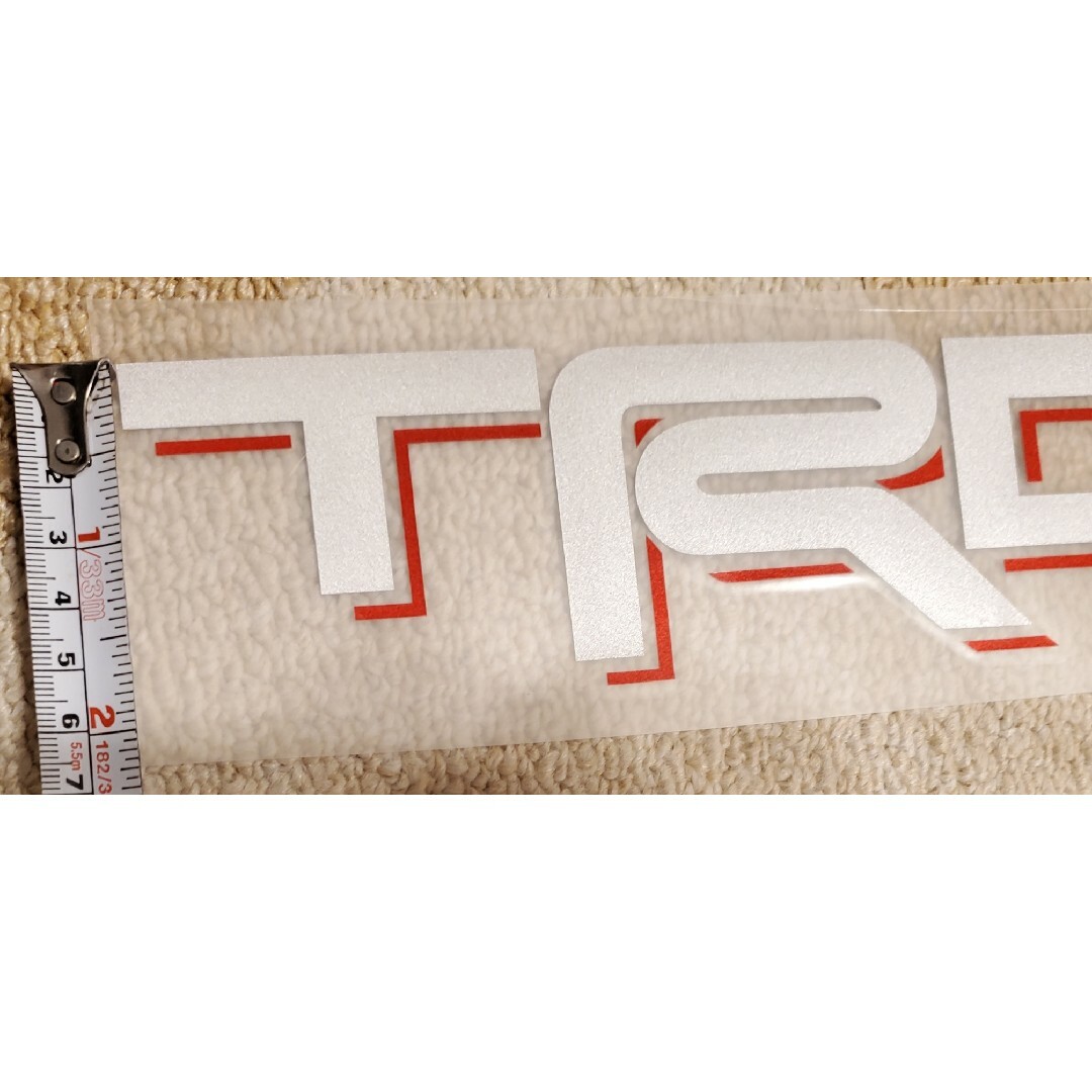 【特注短尺版】トヨタ■TRD OFFROAD ４×４ ステッカー 銀赤版 1枚組 自動車/バイクの自動車(車外アクセサリ)の商品写真