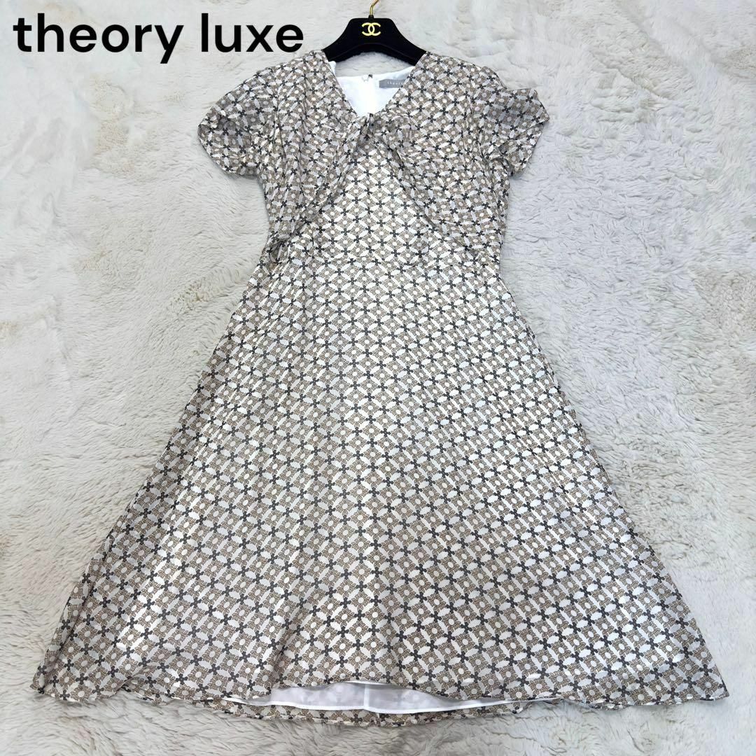 Theory luxe - 【新品同様】 theory luxe ワンピース 花柄 シルク100