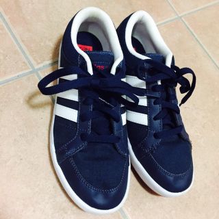 アディダス(adidas)のadidas スニーカー(スニーカー)