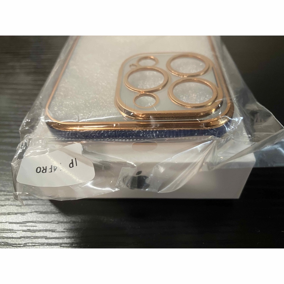 【iPhone 14 Pro】ソフトTPUケース（Blue × Gold） スマホ/家電/カメラのスマホアクセサリー(iPhoneケース)の商品写真