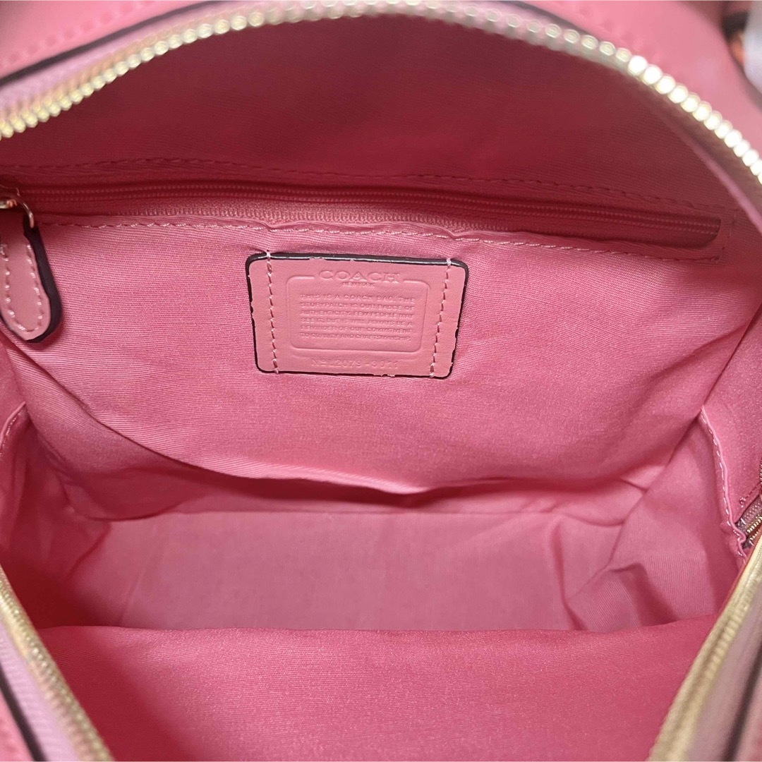 COACH(コーチ)の✨新品✨コーチ COACH リュック バッグパック フラワー ピンク×カーキー レディースのバッグ(リュック/バックパック)の商品写真