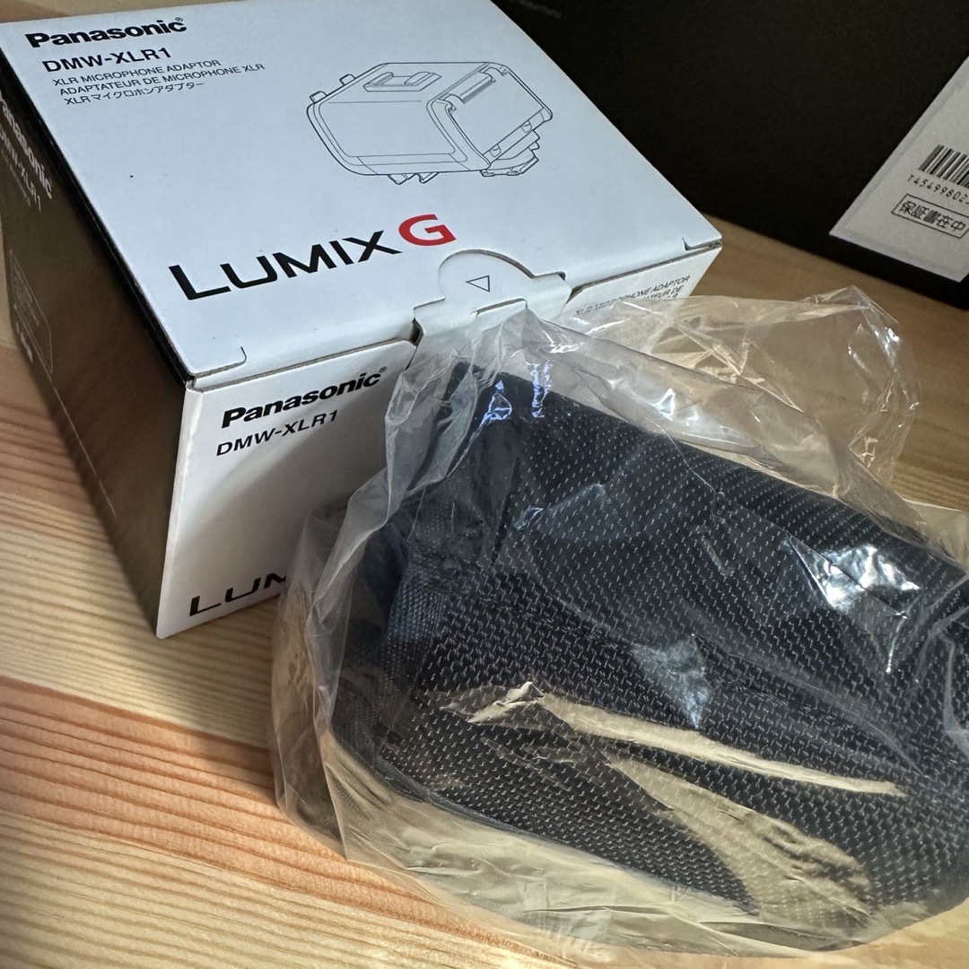 Panasonic(パナソニック)のXLRマイクロホンアダプター DMW-XLR1 Lumix スマホ/家電/カメラのオーディオ機器(その他)の商品写真