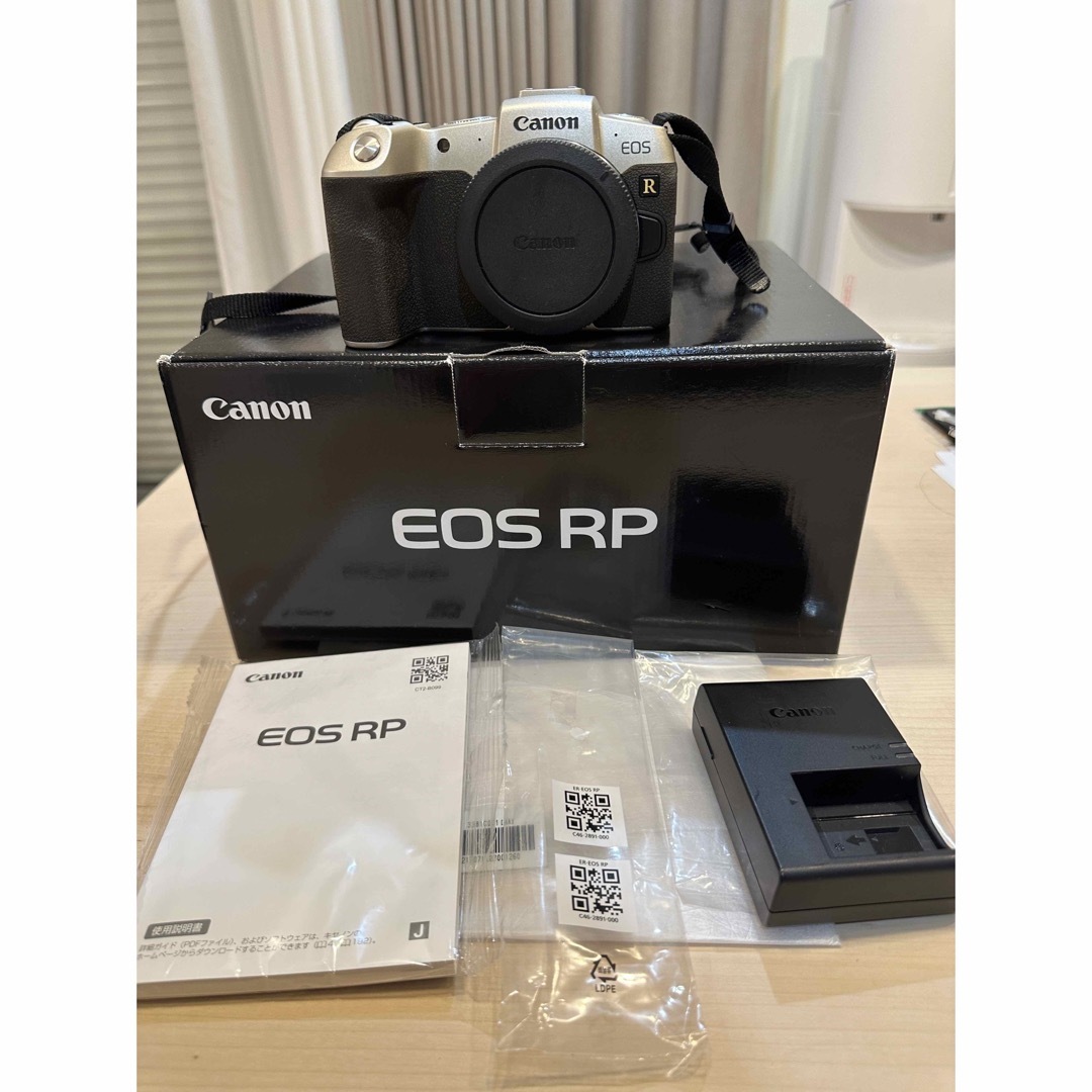 Canon EOS RP ボディ 付属品完備 美品ミラーレス一眼 初 売り - LYCEE
