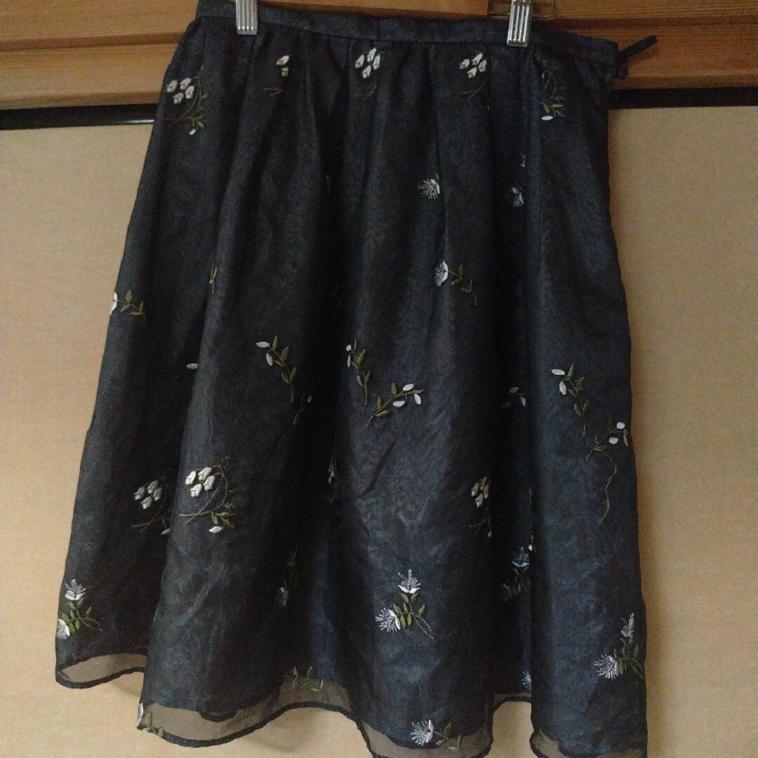 花柄スカート レディースのスカート(ひざ丈スカート)の商品写真
