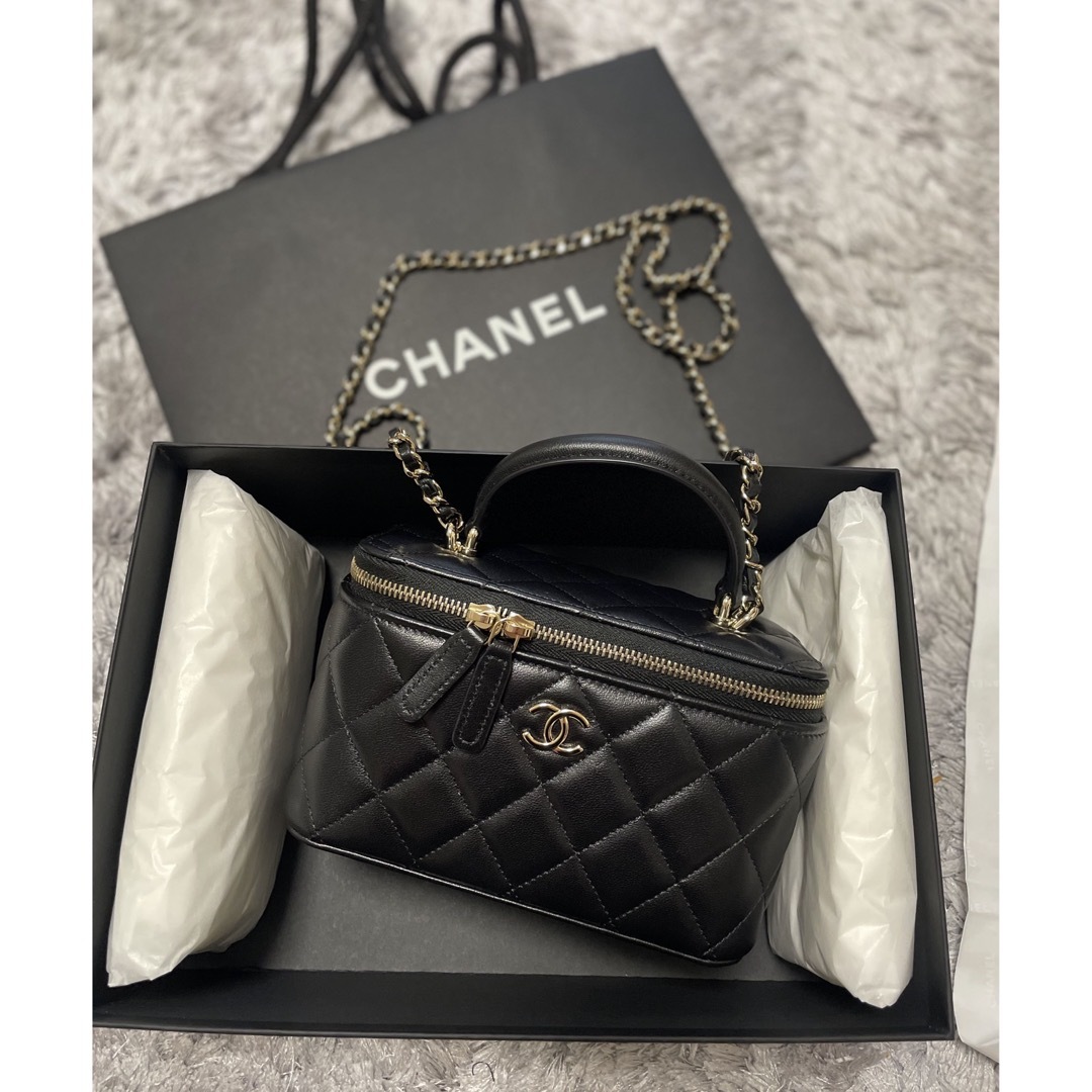 CHANEL(シャネル)の新品♡CHANELシャネル♡バニティショルダーバッグ レディースのバッグ(ショルダーバッグ)の商品写真