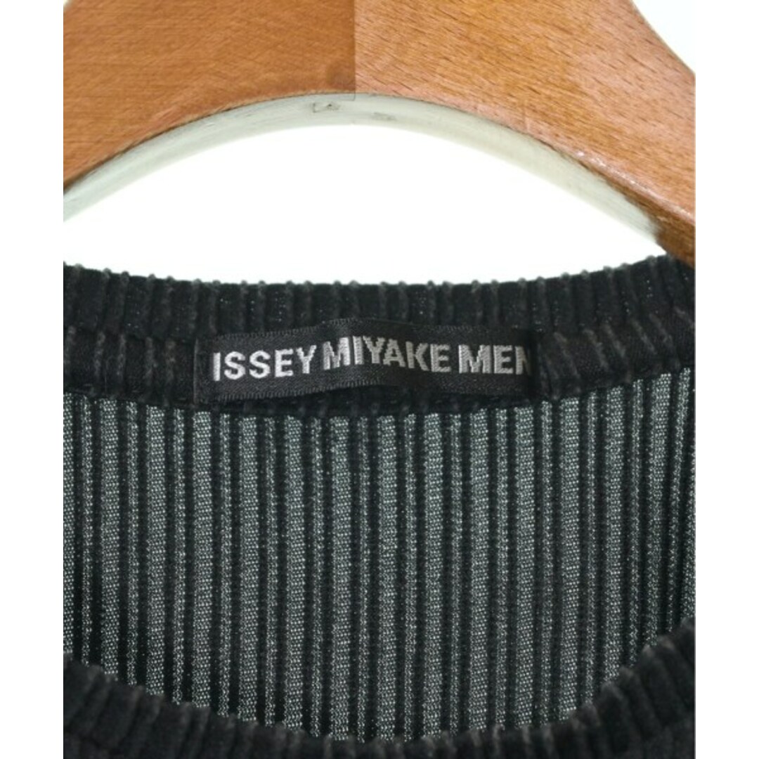 ISSEY MIYAKE MEN(イッセイミヤケメン)のISSEY MIYAKE MEN Tシャツ・カットソー 3(L位) 黒 【古着】【中古】 メンズのトップス(Tシャツ/カットソー(半袖/袖なし))の商品写真