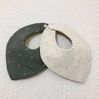 星柄2枚セット バンダナスタイ 刺繍スタイ ハンドメイドスタイ ベビー