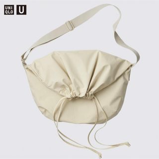 UNIQLO - 専用🌟UNIQLO ドローストリングショルダーバッグの通販 UNIQLO - 専用🌟UNIQLO ドローストリングショルダーバッグの通販